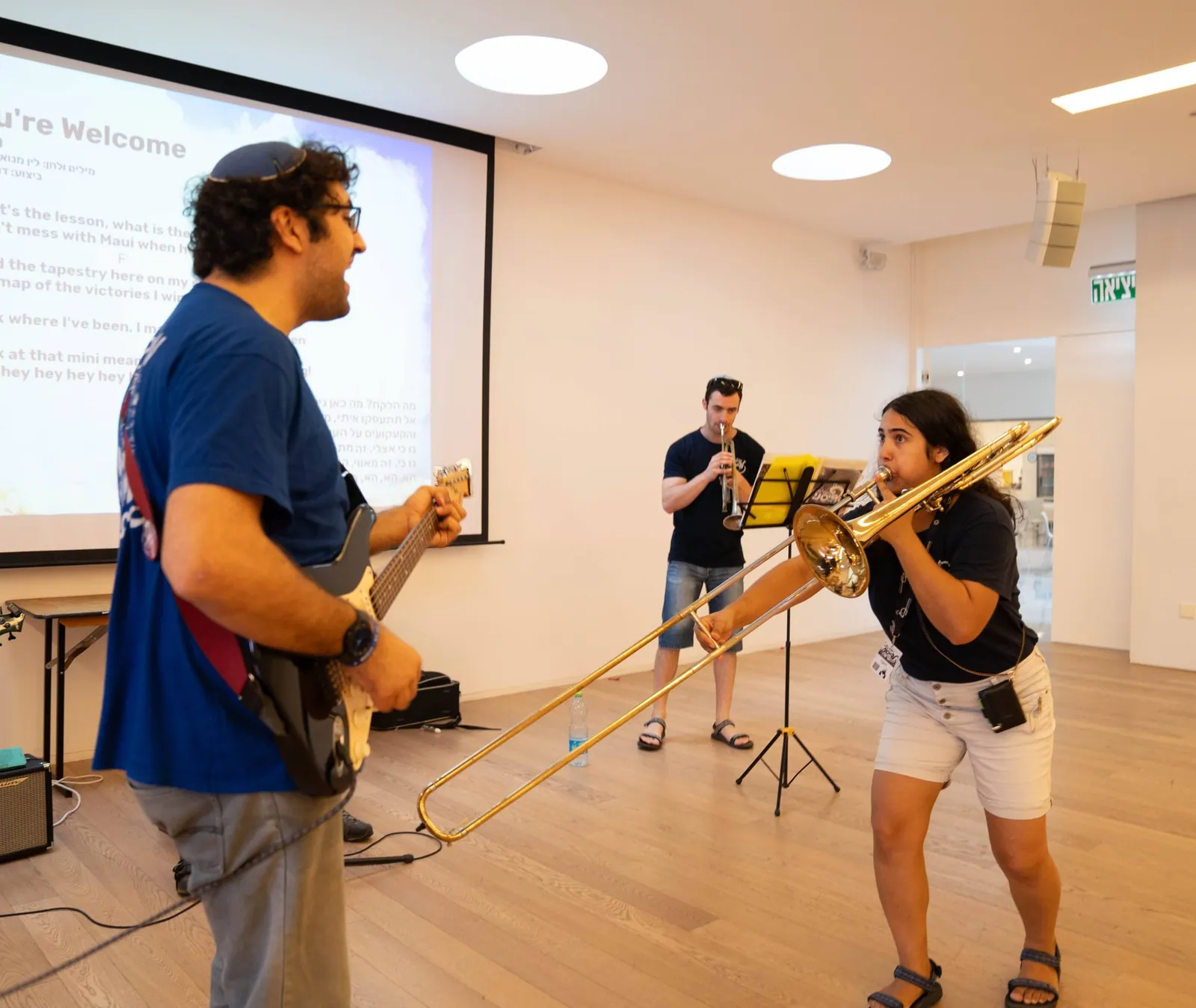 חיזוק משפחות מפונות, אוקטובר 2023