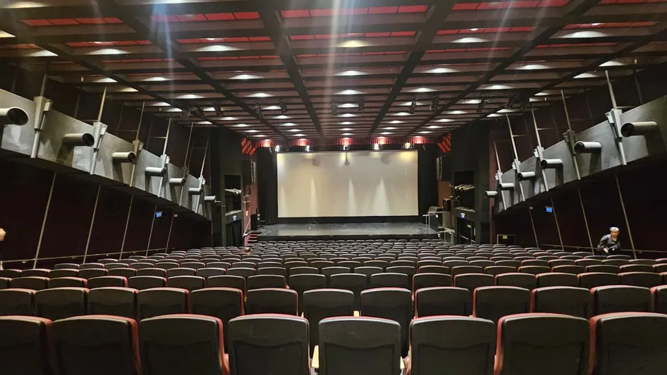 אולם הסינמטק בתל אביב